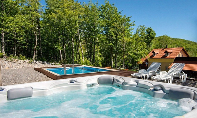 Senj House | Wonderful private villa for 6 guests with WIFI, hot tub, A/C, private pool, TV and terrace
