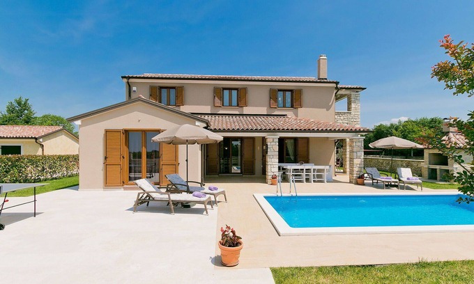 Sveti Lovrec Villa | Wonderful private villa with WIFI, private pool, A/C, TV, terrace, pets allowed and panoramic view