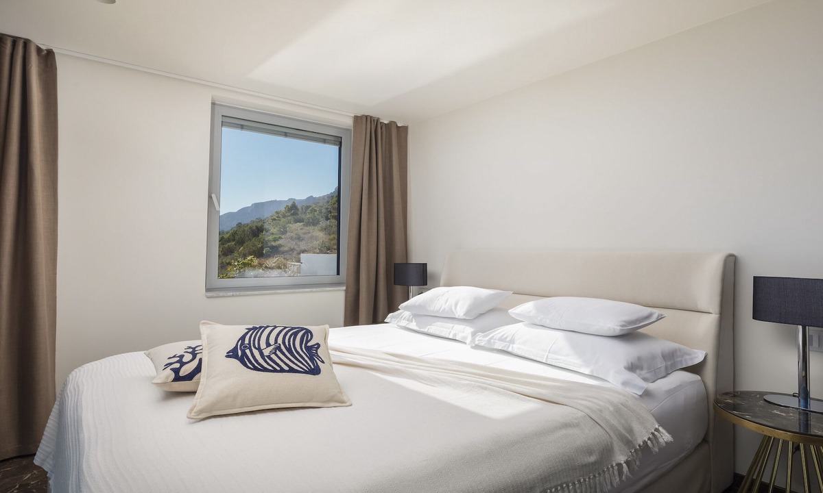 Sveta Nedjelja Villa | Villa Aqua Zelena - Five Bedroom Villa, Sleeps 10