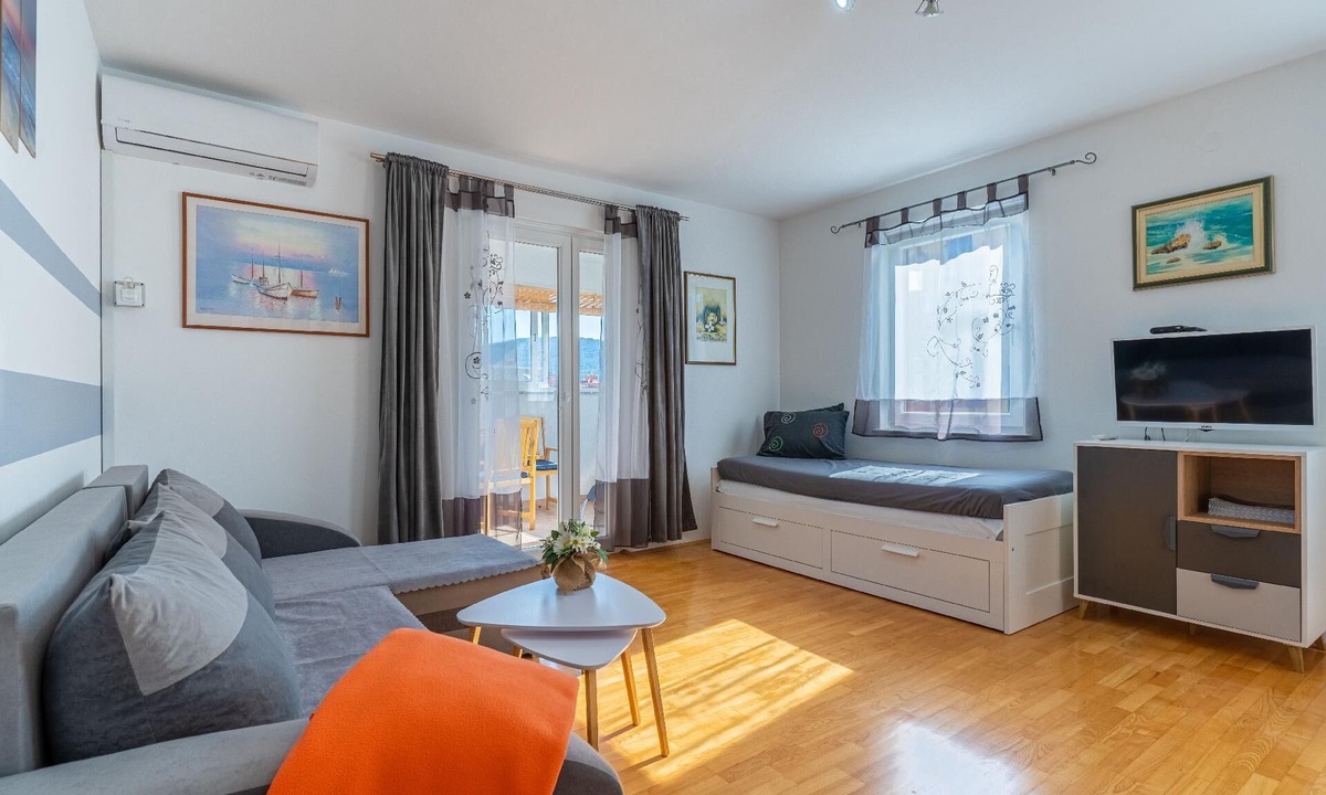 Cres Apartment | Holiday apartment Kristian