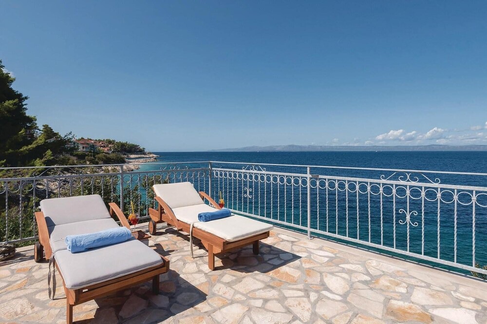 Prigradica House | Stunning Home in Prigradica With Sauna, Wifi and 5 Bedrooms