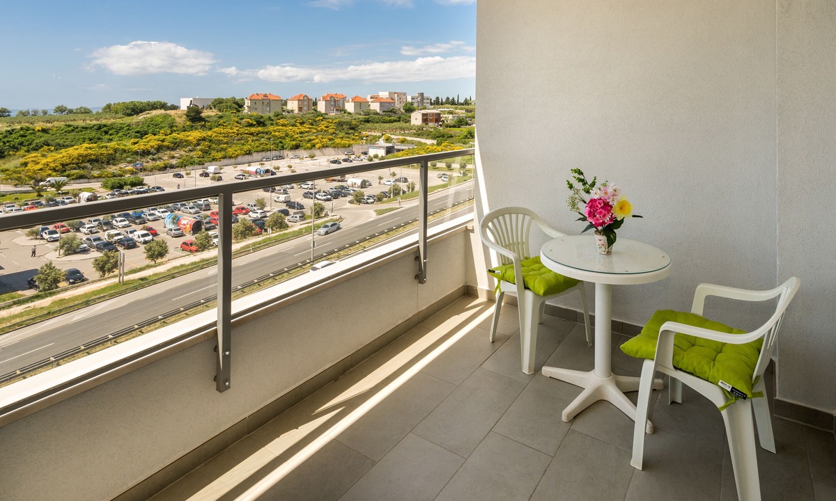 Mejasi Apartment | A1 - modern apt with the terrace & sea view