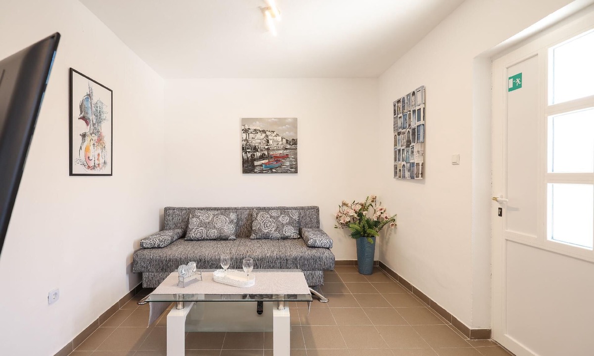 Ljubac Apartment | Apartment "Apartment A1" beachfront