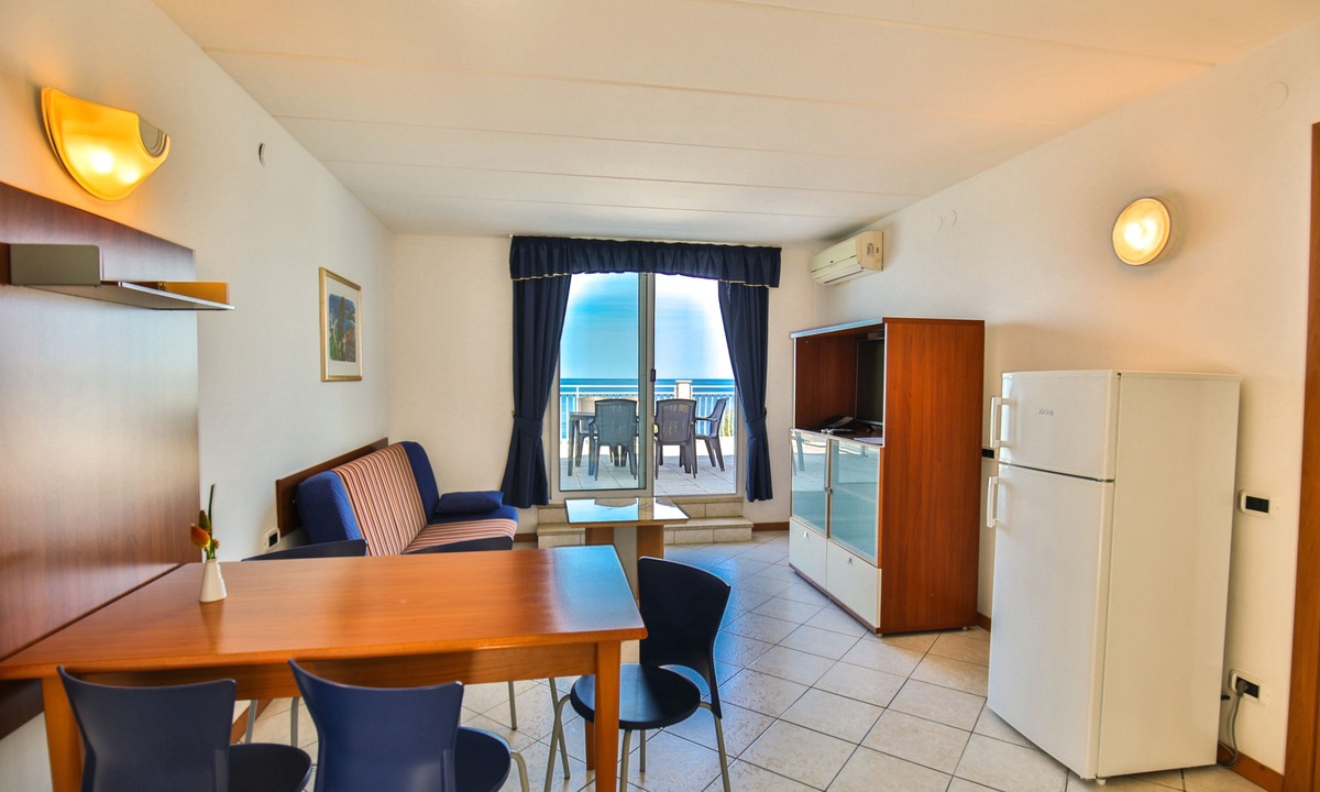 Pula Resort | Splendid Golden Rocks Resort