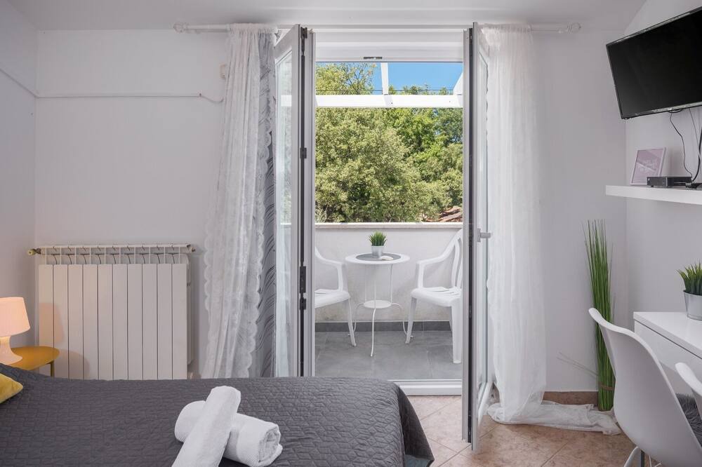Gulici House | Martina Guest House