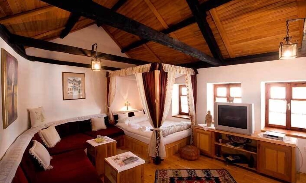Mostar Hotel | Bosnian National Monument Muslibegovic House