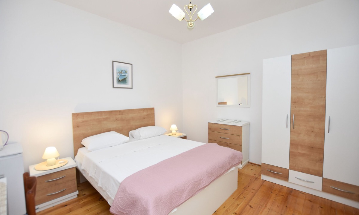 Primosten Hotel | Apartments and Rooms Jakov