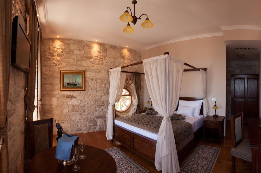 Orebic Hotel | BOUTIQUE HOTEL ADRIATIC - Adults only