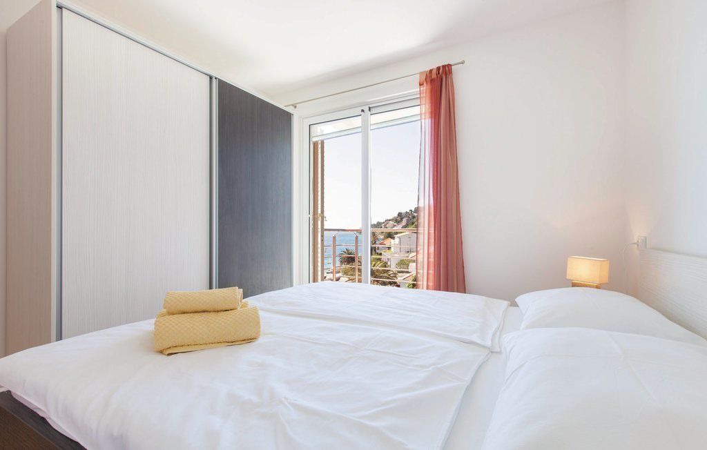 Celina House | Villa Amalia