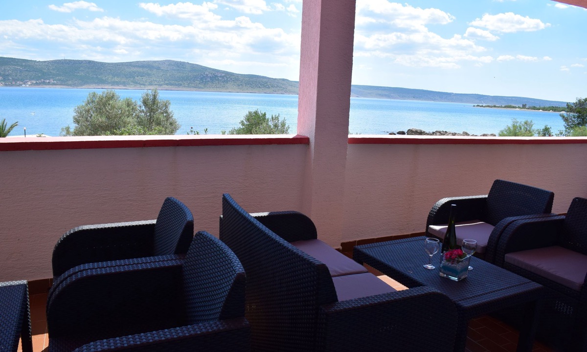 Starigrad House | Apartments and rooms Marko