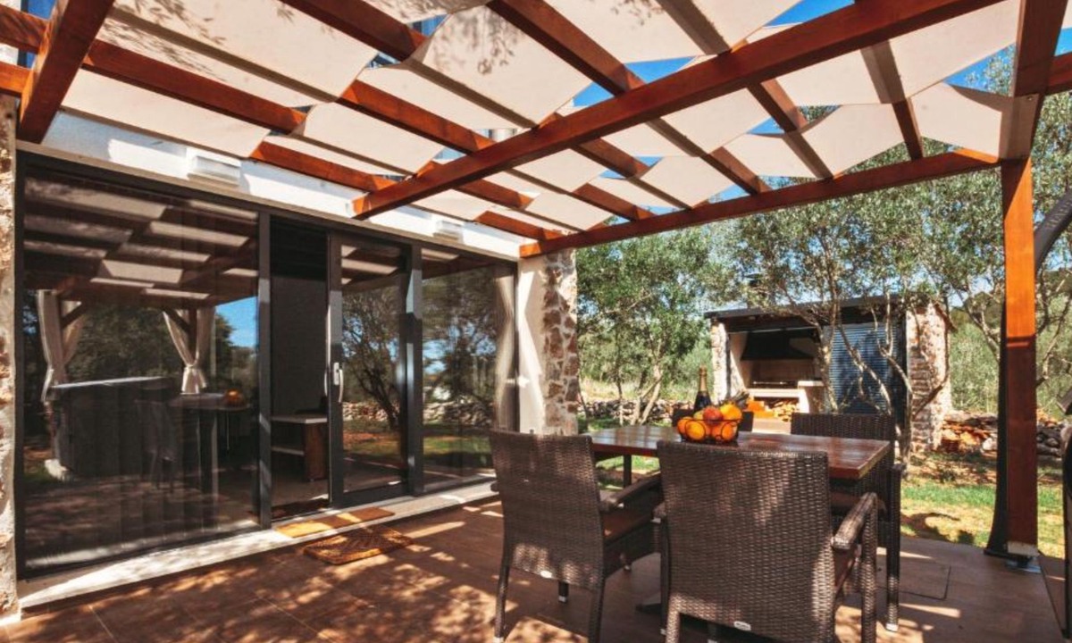 Lukoran House | Capesanta