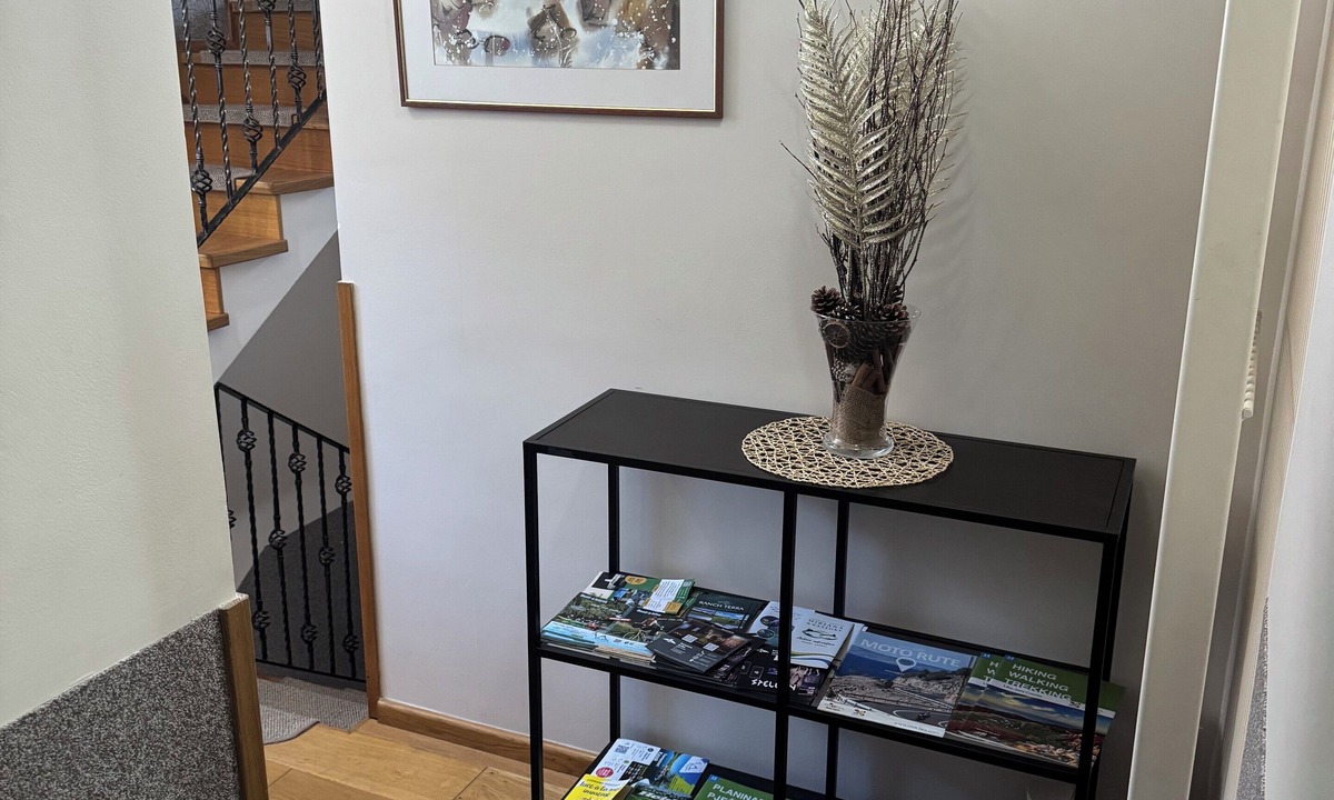 Jezerce Bed & Breakfast | Millenium House