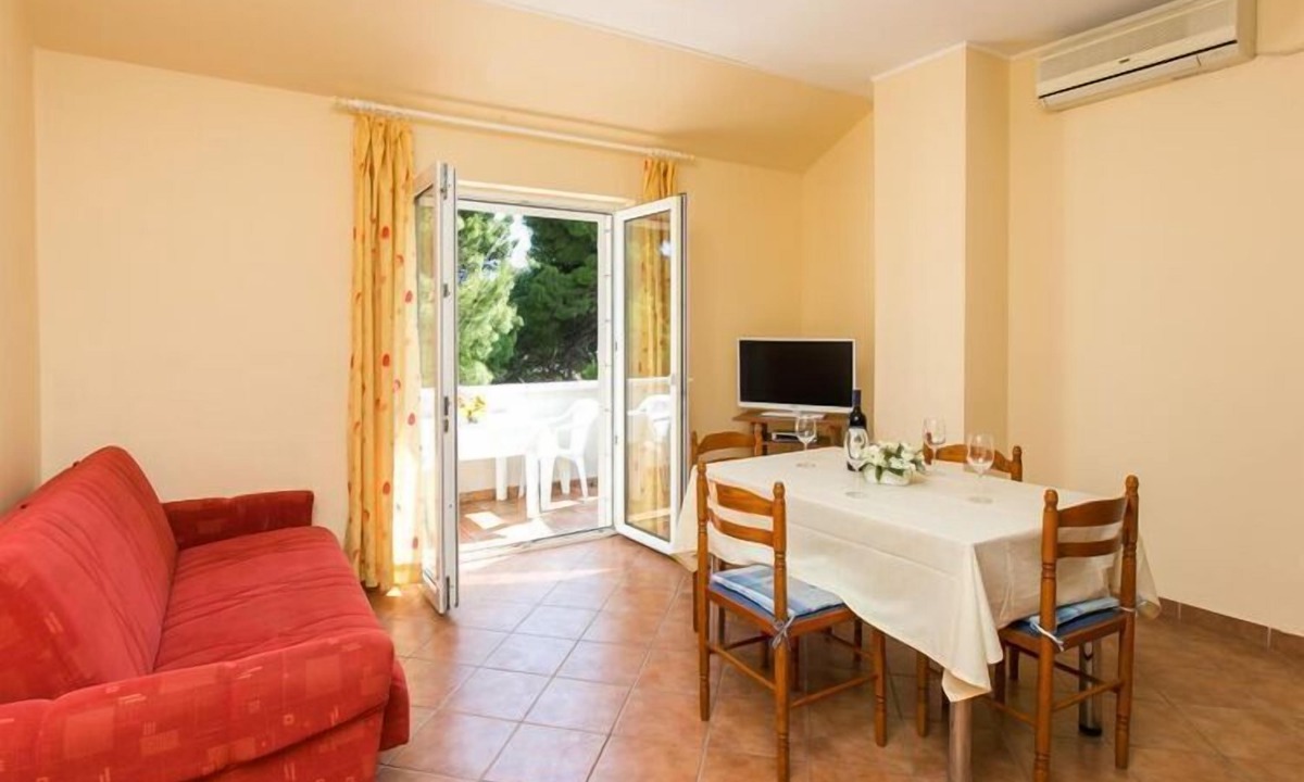 Montovjerna Apartment | Apartment & Room Braica - One-Bedroom Apartment with Balcony