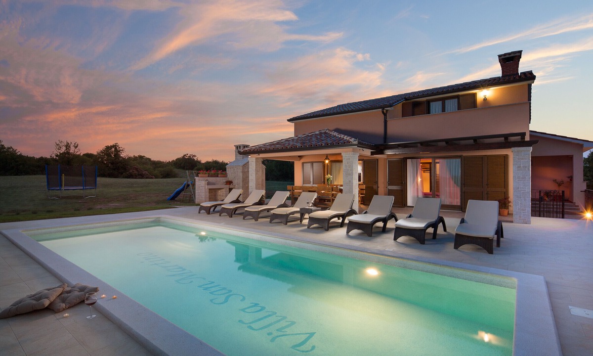 Martinski Villa | Beautiful Villa San Martino with pool