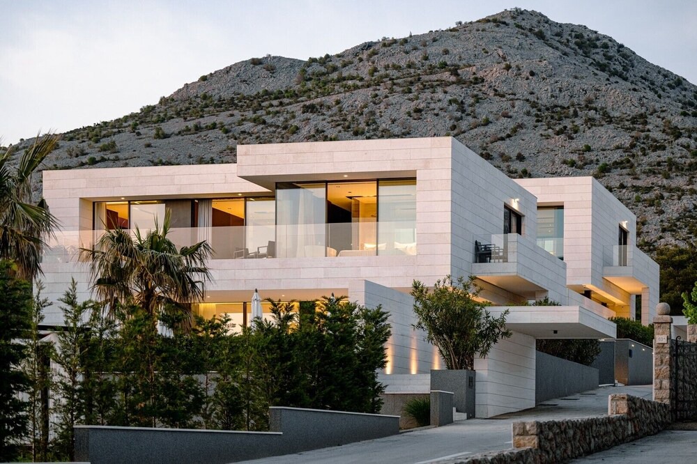 Starigrad Villa | Exclusive Villa Calma I & II - two heated pool&spa