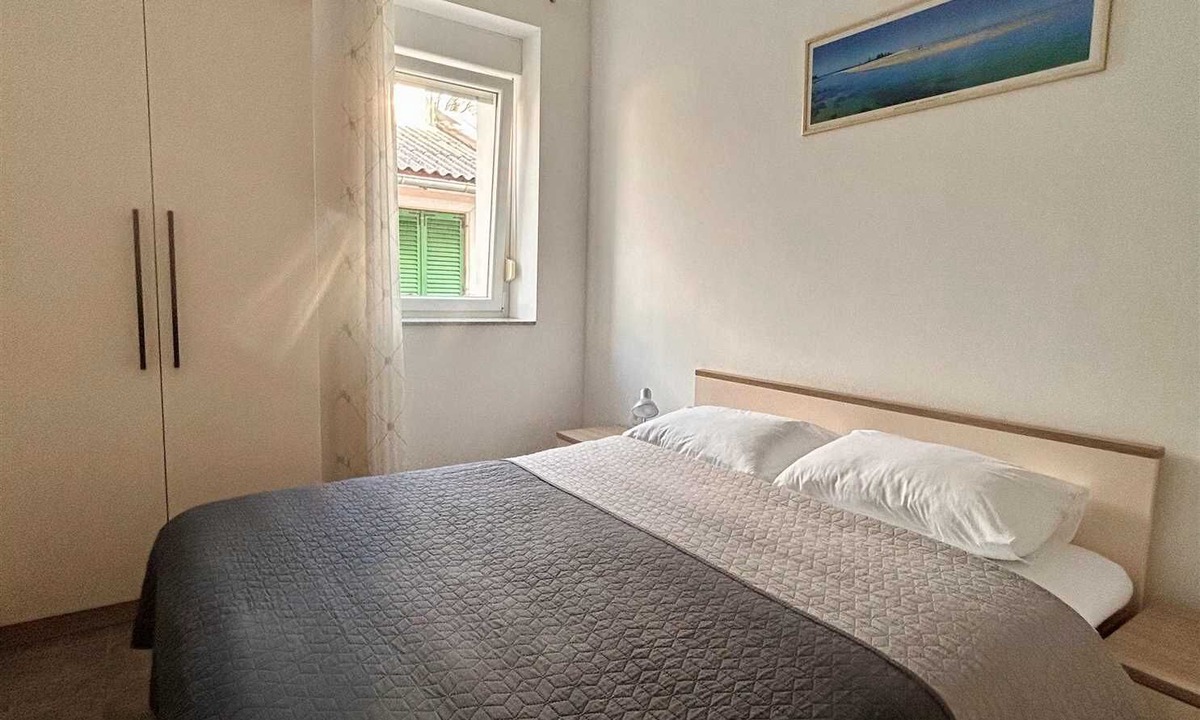 Gospic Apartment | Cosy 2-room apartment just steps away from the beach, shops and restaurants