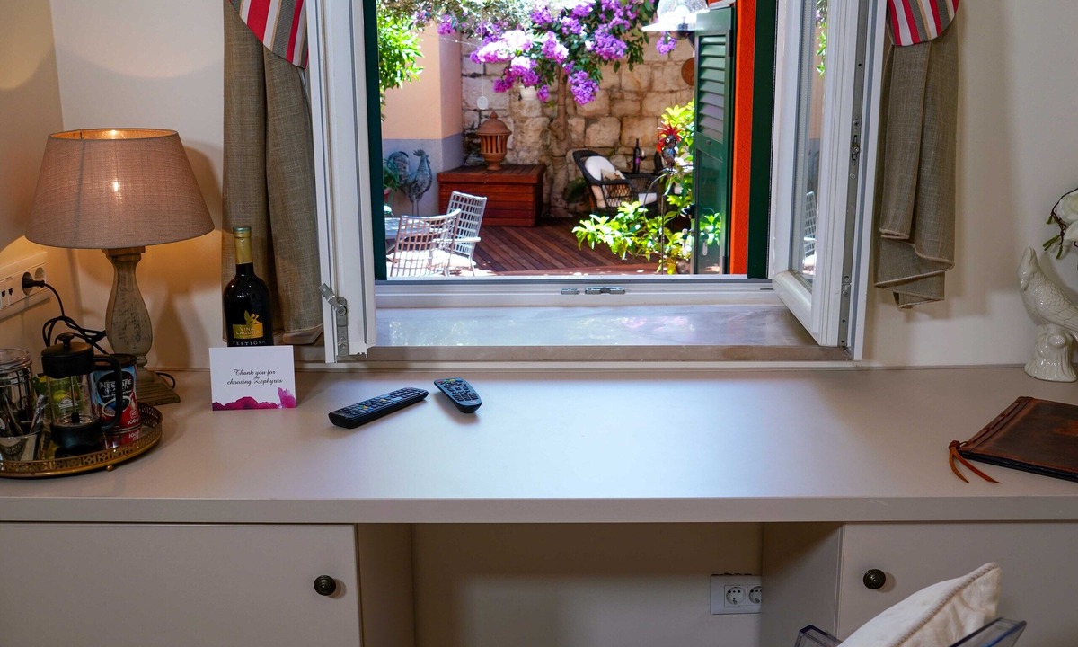 Split House | Zephyrus Boutique Accommodation
