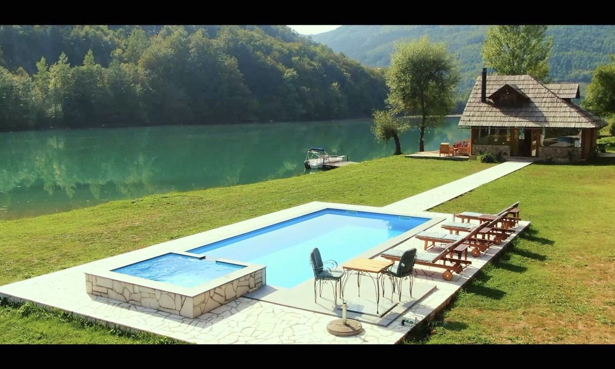 Rogatica House | Villa California LUX on Drina river with pool & jacuzzi
