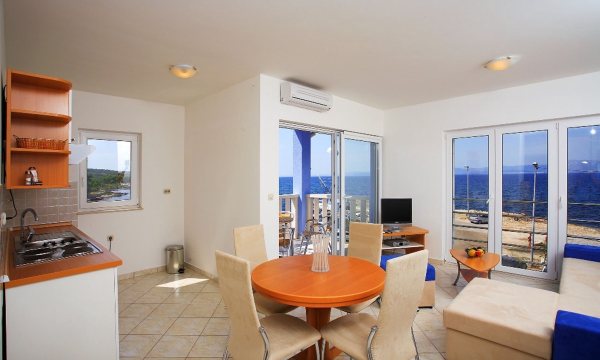 Mirce Apartment | Aparthotel Marina Gromela