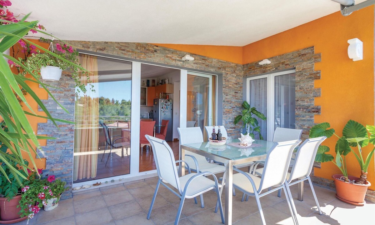 Seget Vranjica Apartment | 2 bedroom stunning apartment in Seget Vranjica