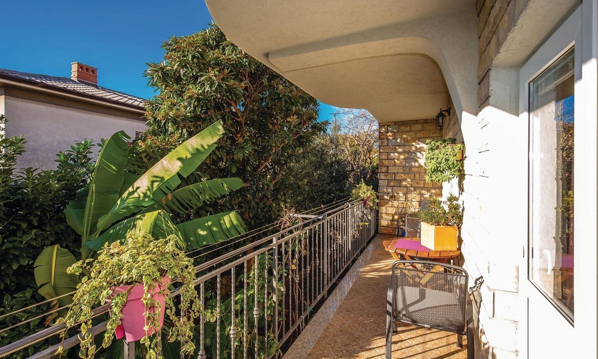 Zurkovo Apartment | Gorgeous apartment in Kostrena with WiFi