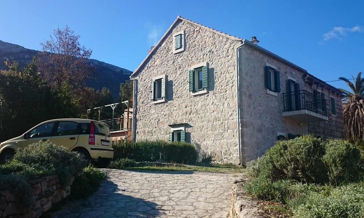 Vrisnik House | House Pod Humom (59391-K1) - Jelsa - island Hvar