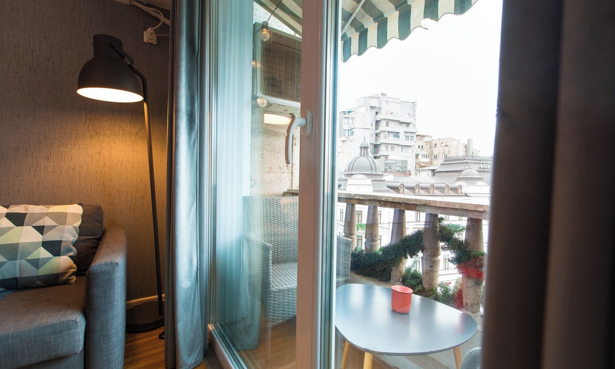 Bucharest City-Centre Apartment | 2 rooms with 2 balcony, perfectly formed!