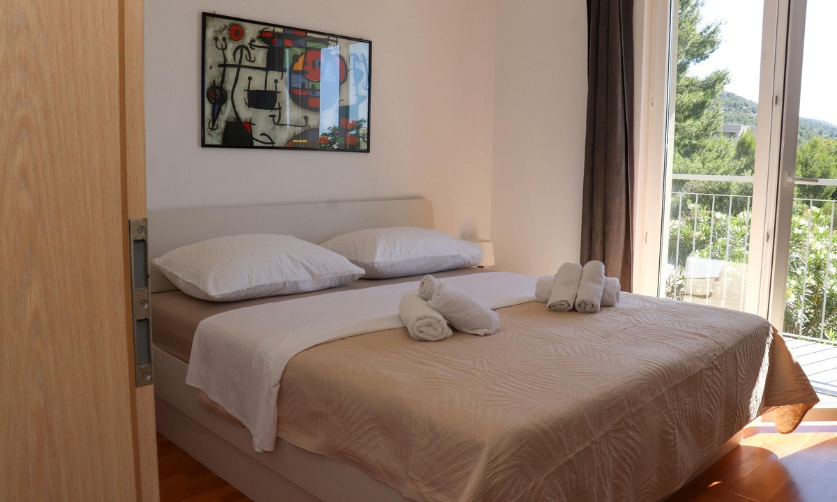 Zavala Apartment | Apartments Ena