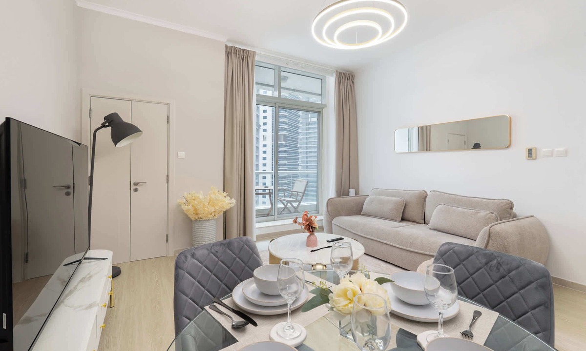 Dubai Marina Apartment | StayShort - Refined 1 Bedroom Retreat Sleeps 4 in Dubai Marina