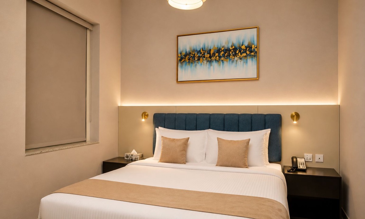 Academic City House | VOGO Grand Hotel, Academy City Dubai Standard Double Room Well-appointed 16 sqm