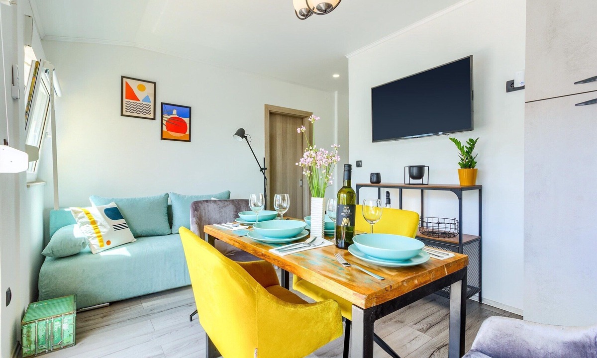 Kastel Stafilic Apartment | Sea-view apartment in Kastel