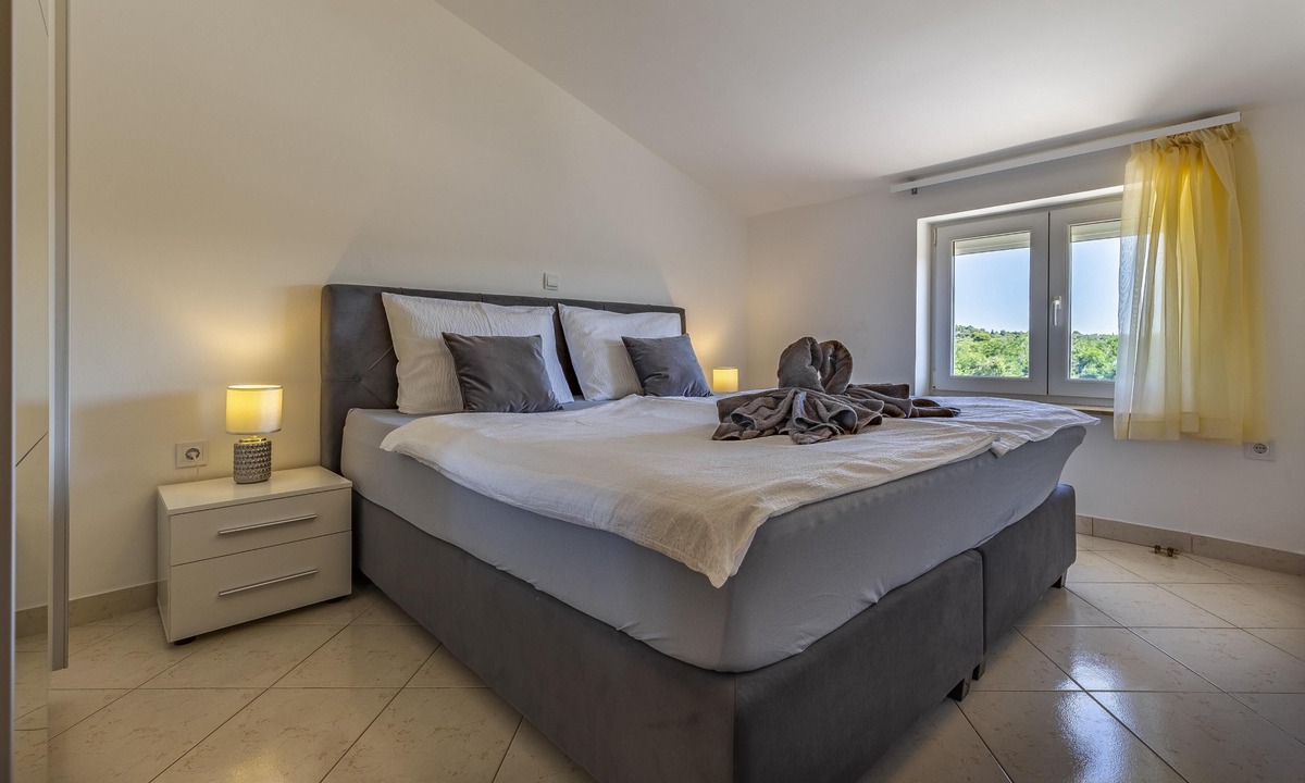 Banjole Apartment | Apartments with Shared Pool Rocco 1