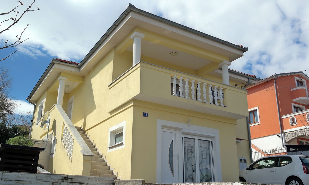 Buzdohanj Apartment | Comfortable apartment for rent, perfect for up to 4 guests