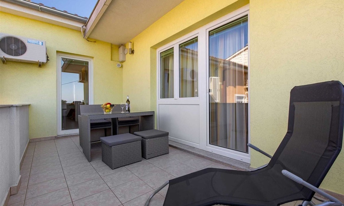 Kraljevica Apartment | Apartment with balcony, sea views