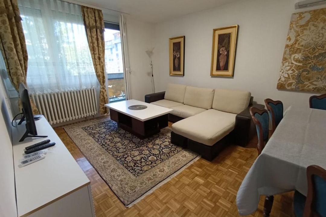 Novo Sarajevo Apartment | Family and Friends 3 Room Flat
