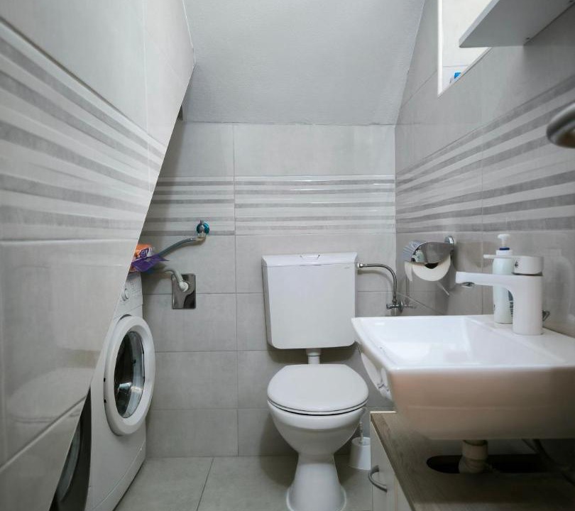 Kastel Stafilic Apartment | Apartment Apartment in a small village near the beach