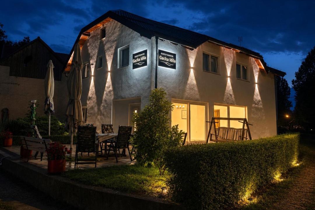 Licko Lesce House | Guesthouse Gacka idila
