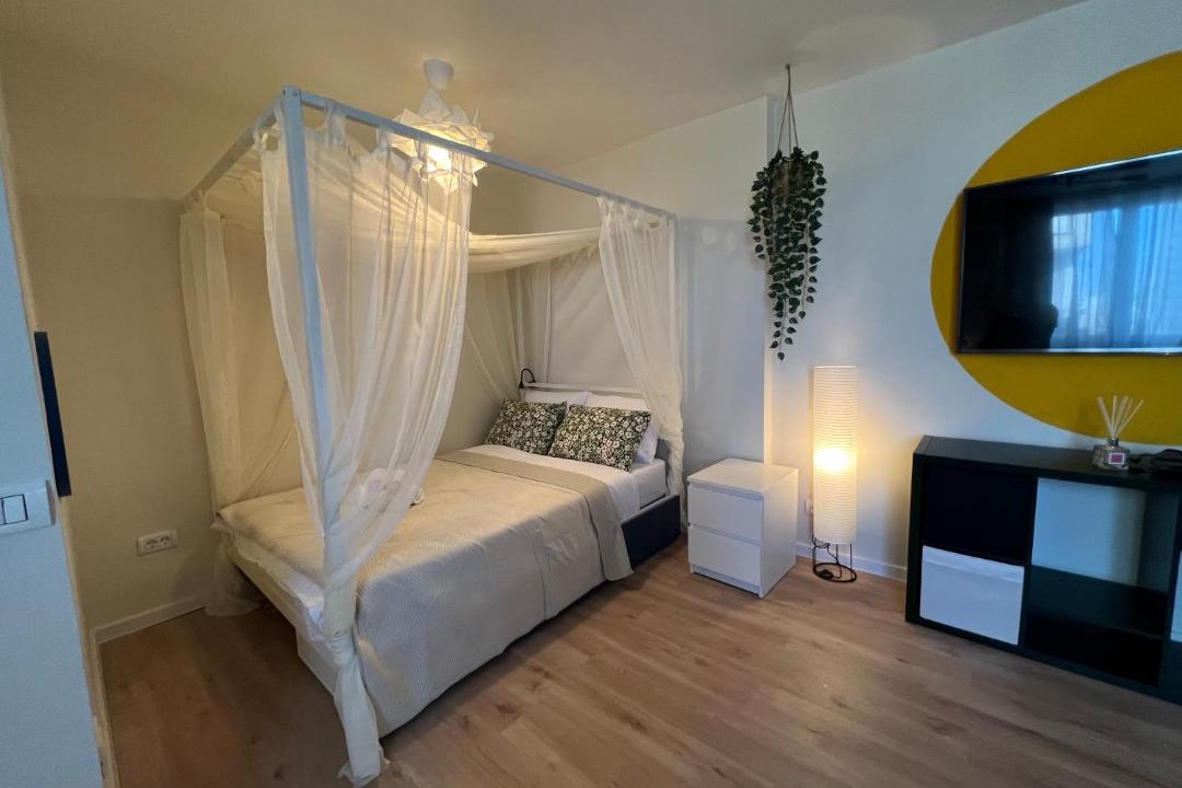 Gara de Nord Apartment | Urban Oasis Studio, Gara de Nord