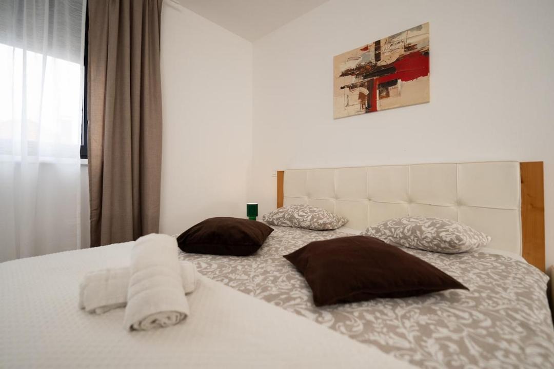 Varazdin Apartment | Secret Garden Apartman