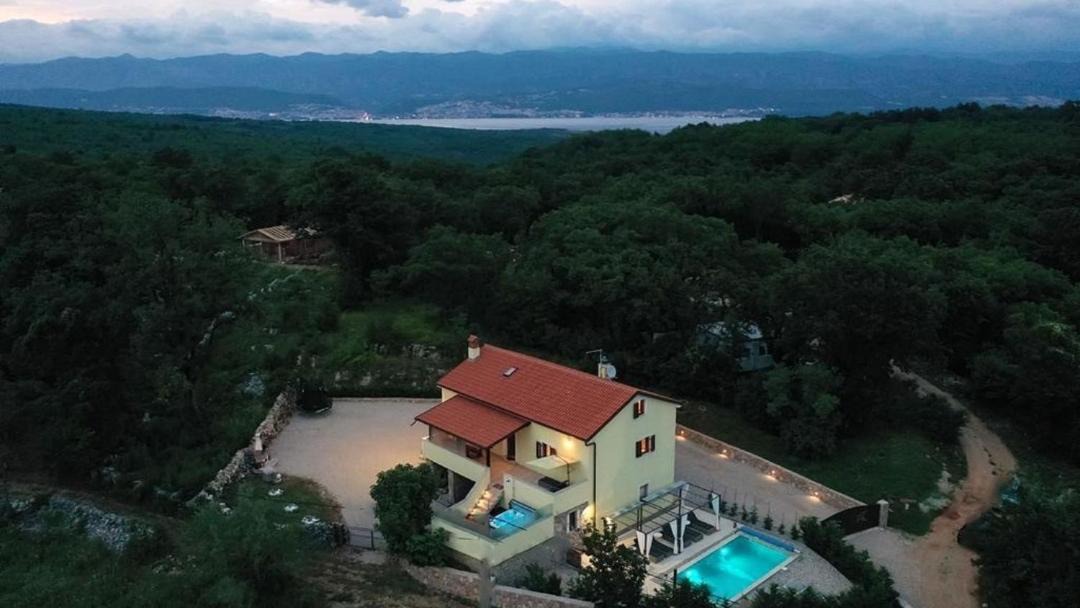 Risika Villa | Villa Andrea island Krk by Villas Guide