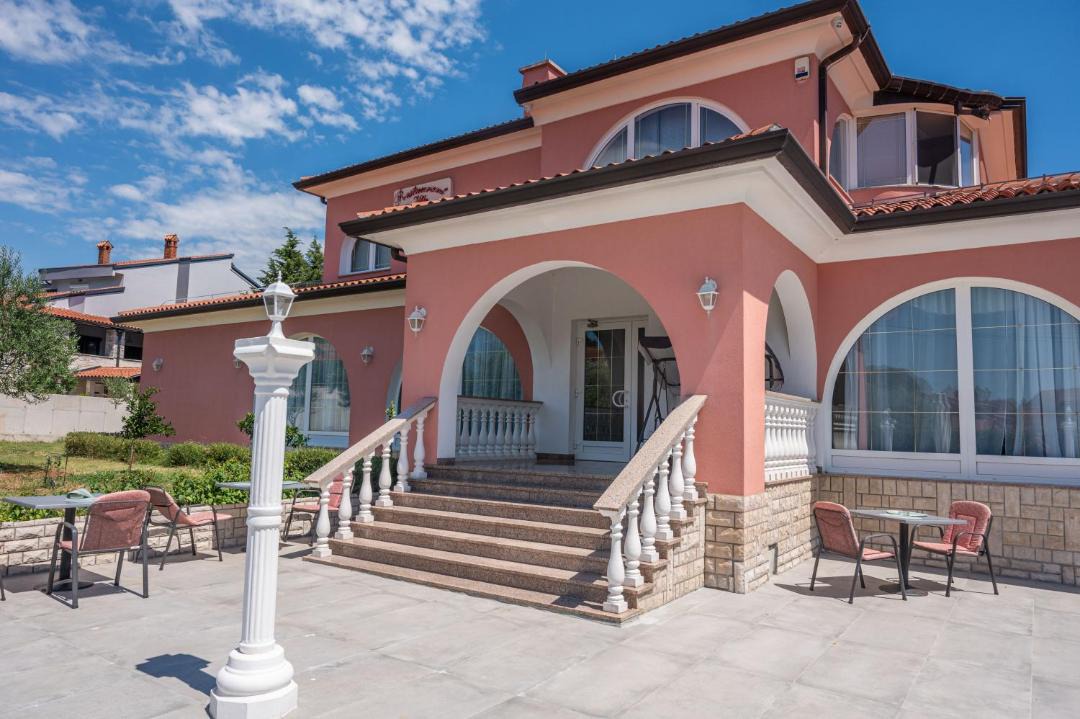 Pavicini House | Apartments and Rooms Villa Chiara