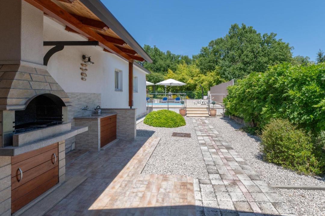 Marceljani House | Holiday Home Verbanac by Interhome