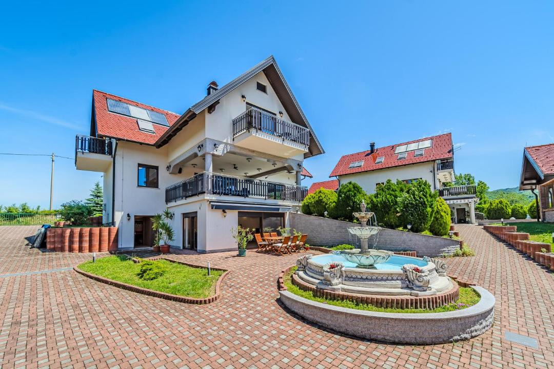 Gornja Stubica House | Pool Villa Aurelia/w Sauna & Jacuzzi near Zagreb - Happy Rentals