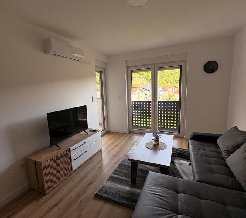 Bosanska Krupa Apartment | Apartment EDA