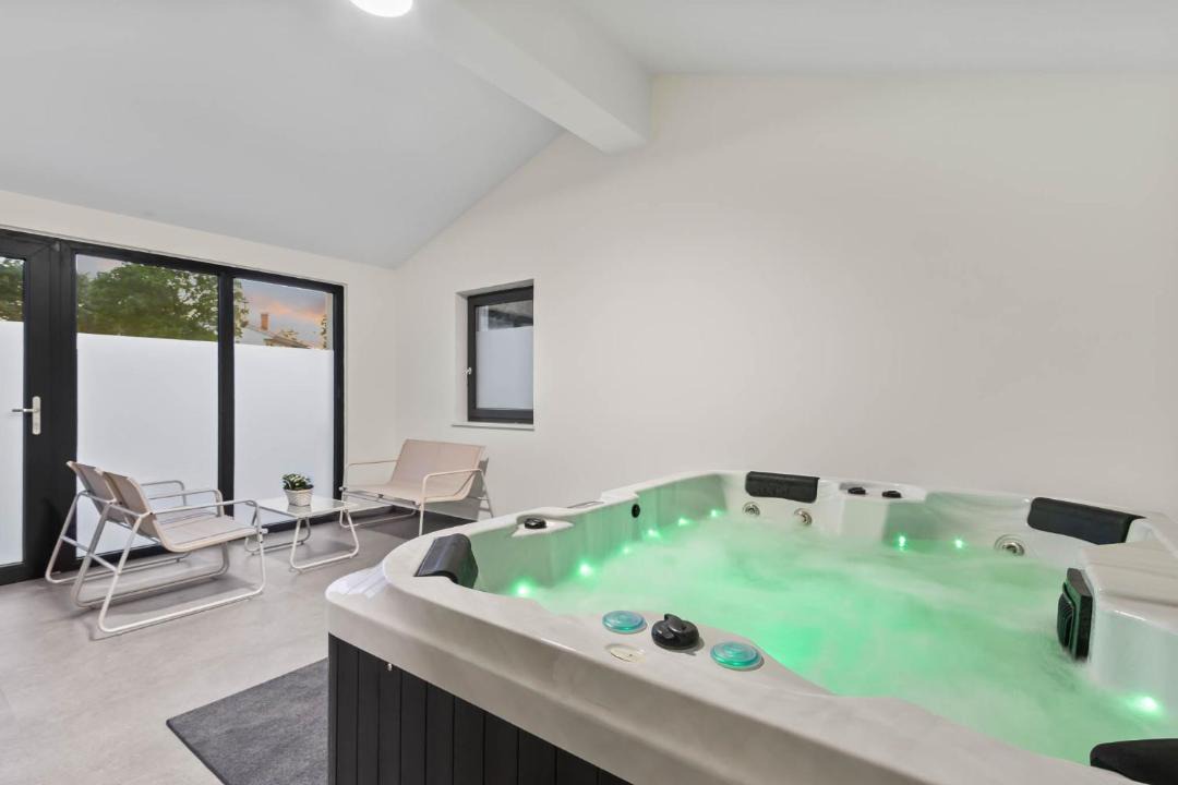 Bazgalji Villa | Vila Prisunca with jacuzzi & swimming pool