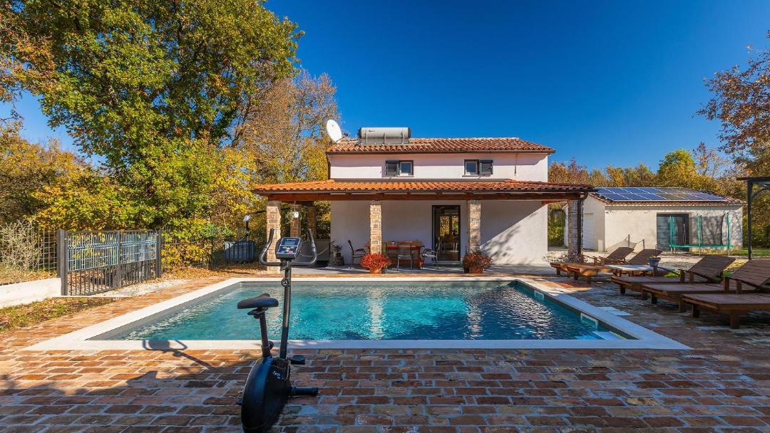 Zminj Villa | Villa Mio by Villas Guide