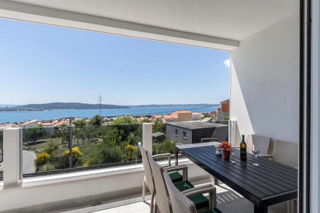 Kastel Sucurac Villa | Luxury Villa La nonna Ana - heated pool, sea view, near Split