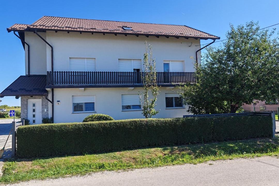 Vrbovec Apartment | Apartments with a parking space Vrbovec, Prigorje - 22922