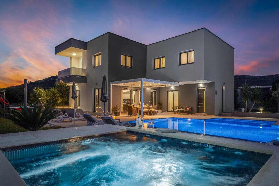 Rudine Villa | Villa Castello