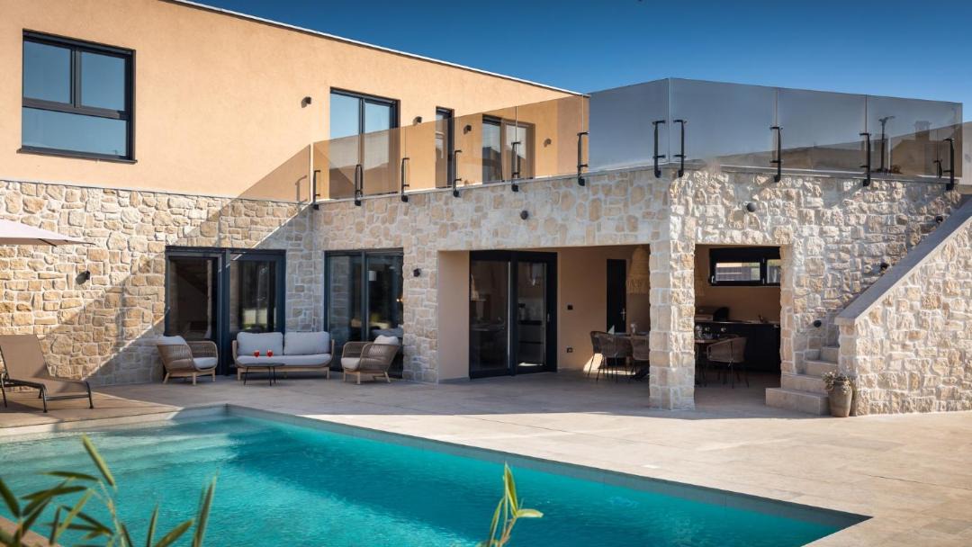 Tar Villa | Modern Villa Ava with outdoor pool in Tar